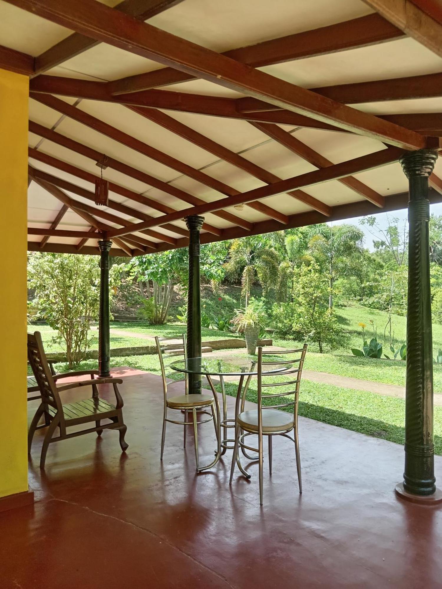 Amazon Cabanas 蒂瑟默哈拉默 外观 照片